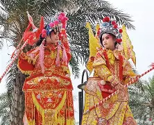 熊猫体育中国官网-飘了？居莱尔与贝林对喷，居莱尔情绪失控：喋喋不休+激动比划