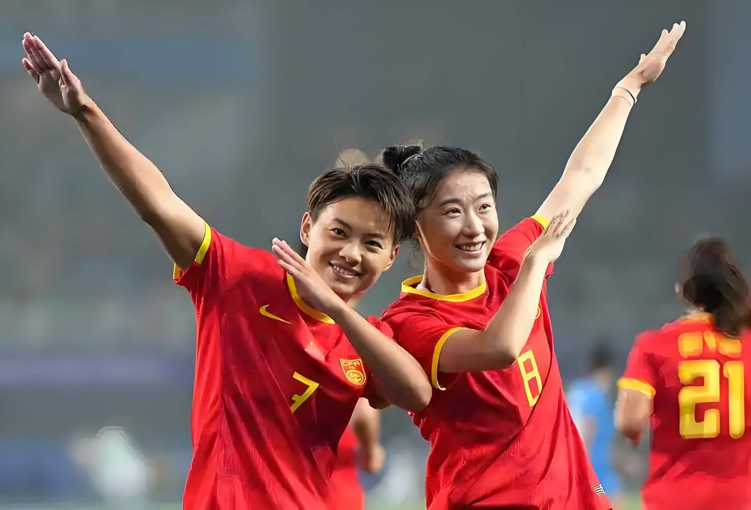 关于东亚杯-补时阶段险失球中国女足雨战0-0日本队无缘冠军的信息