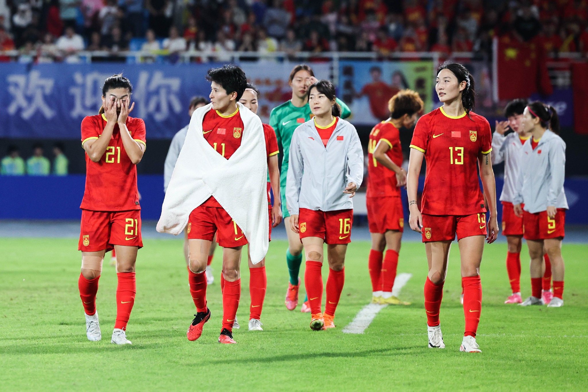 中国女足选手在国际赛事中尽显实力